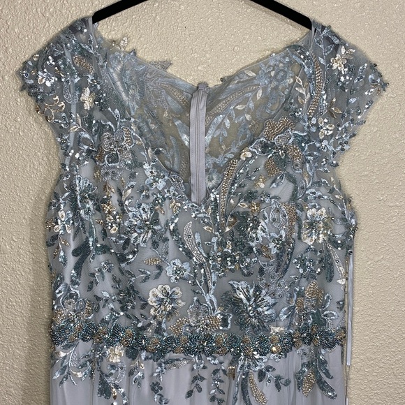 NWT Mac Duggal Blue Embellished Cap Sleeve Bodice Flowy Gown 79365 Size 14 - Picture 5 of 16